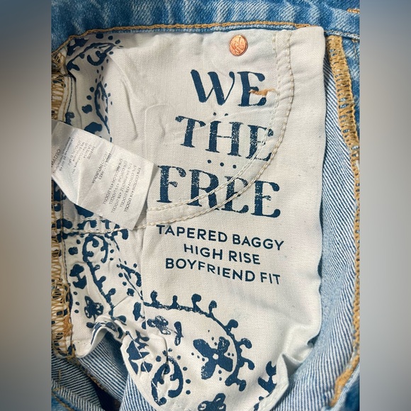 We The Free Light Blue Distressed Boyfriend Jeans Free People size 26 - Picture 12 of 13
